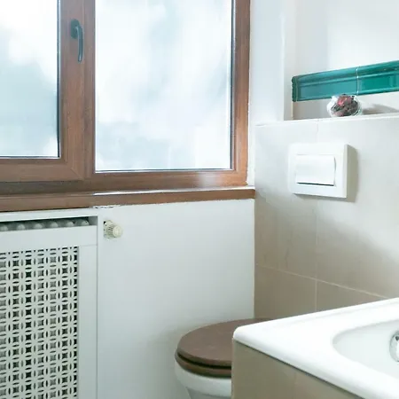 Bright In The Heart Of The With Netflix * Βουκουρέστι