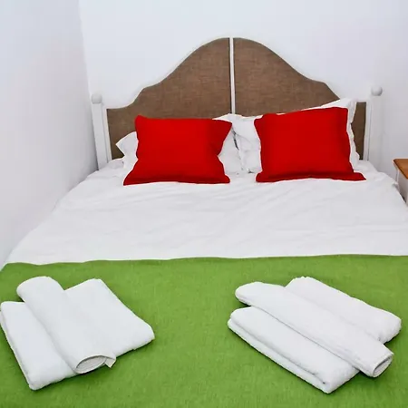 Bright In The Heart Of The With Netflix * ブカレスト