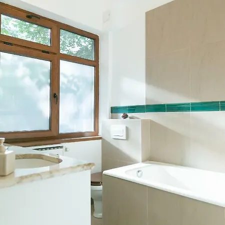 Apartamento Bright In The Heart Of The With Netflix *