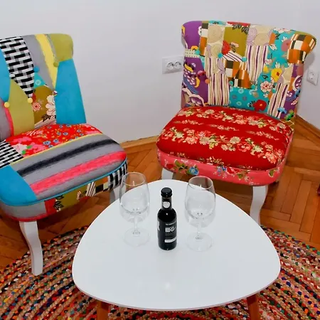 Bright In The Heart Of The With Netflix Apartamento Bucarest