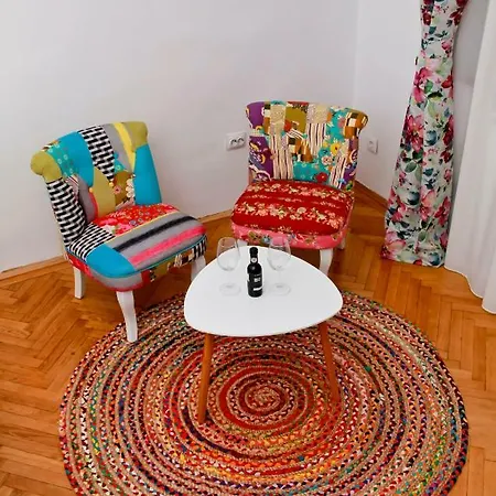 Bright In The Heart Of The With Netflix Apartamento *